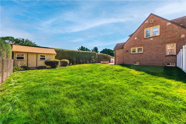 3 Moreland Street, Johnston, RI 02919