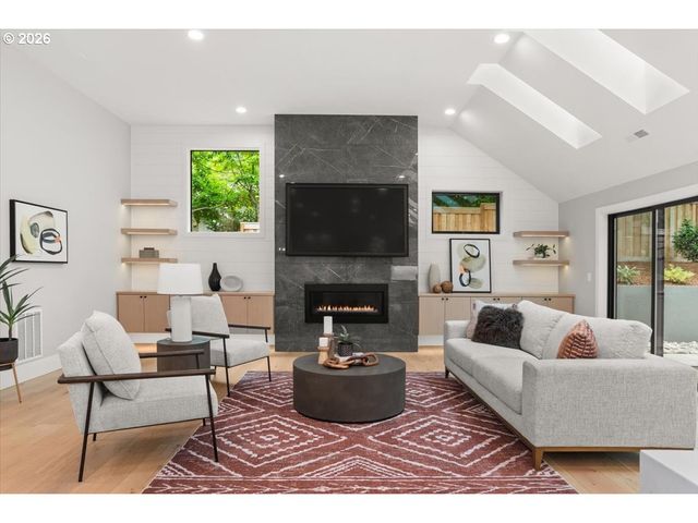 15378 TWIN FIR Rd, Lake Oswego, OR 97035