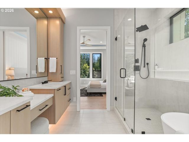 15378 TWIN FIR Rd, Lake Oswego, OR 97035
