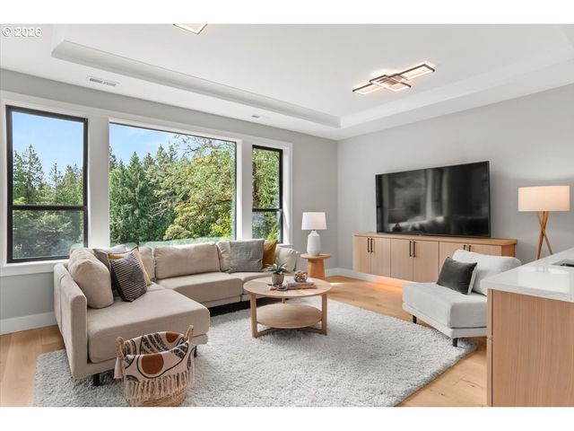15378 TWIN FIR Rd, Lake Oswego, OR 97035