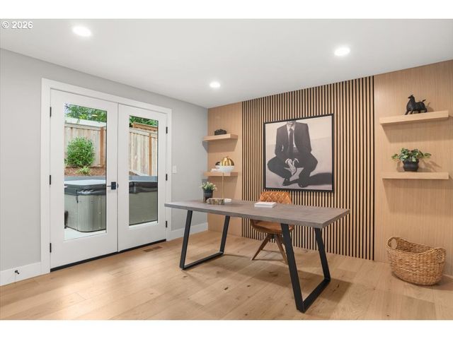 15378 TWIN FIR Rd, Lake Oswego, OR 97035