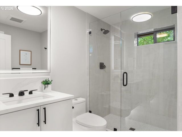 15378 TWIN FIR Rd, Lake Oswego, OR 97035