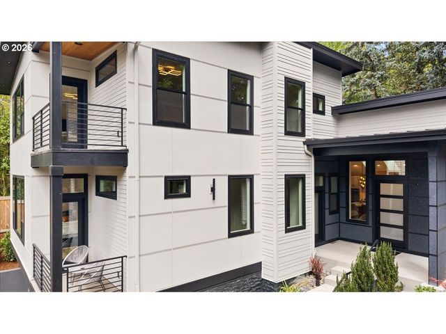 15378 TWIN FIR Rd, Lake Oswego, OR 97035
