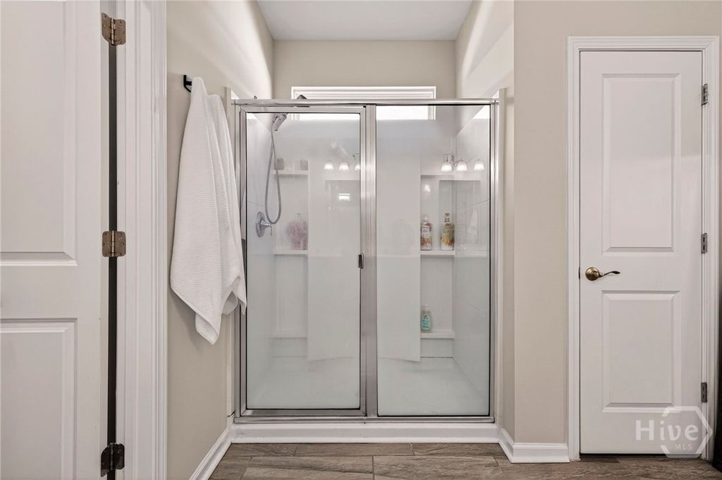 Image 14 of property listing at 104 Canal Cove, Pooler, GA 31322