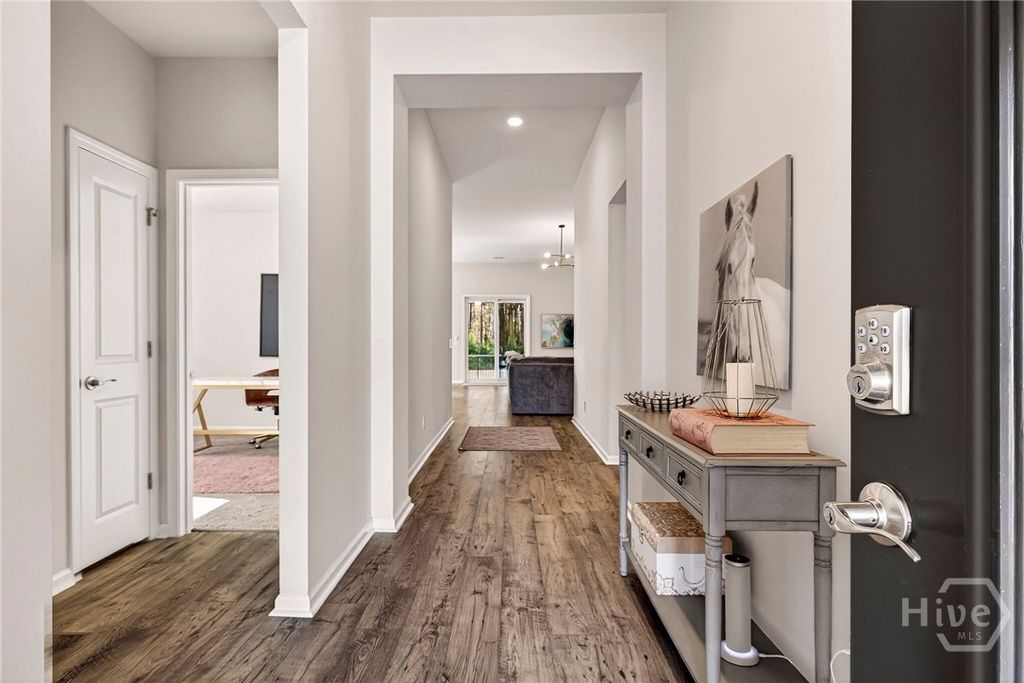 Image 3 of property listing at 104 Canal Cove, Pooler, GA 31322