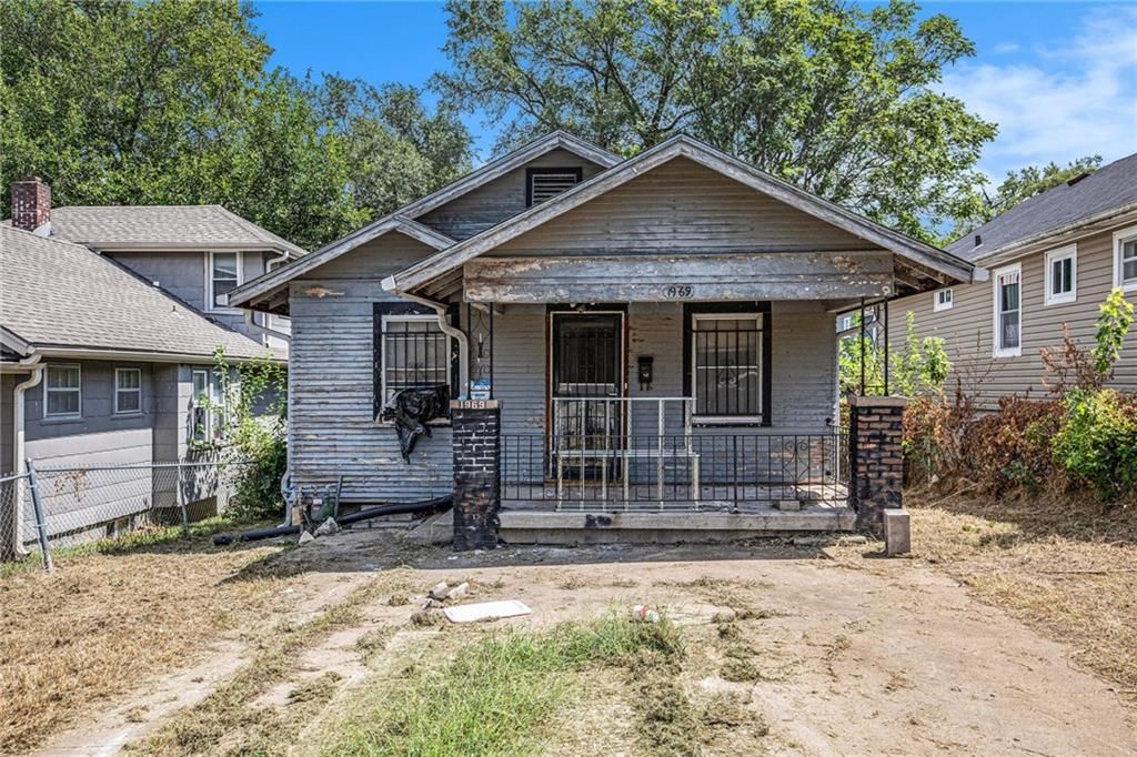 1969 N 30th Street, Kansas City, KS 66104