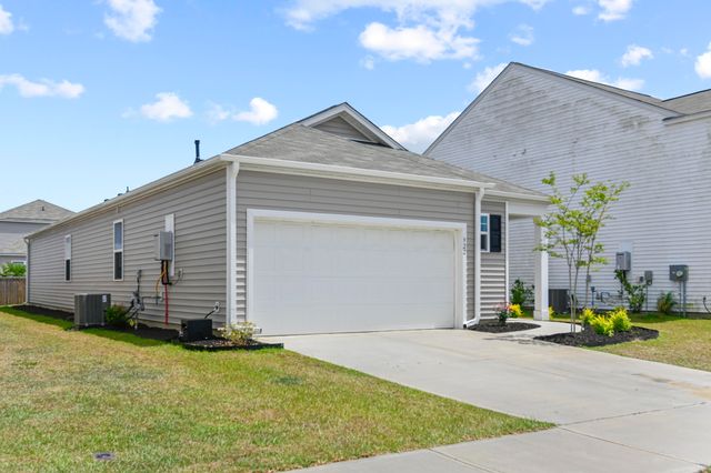 922 Woodside Creek Lane, Summerville, SC 29486