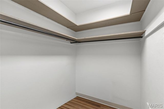 4 Delcrest Court 104, University City, MO 63124