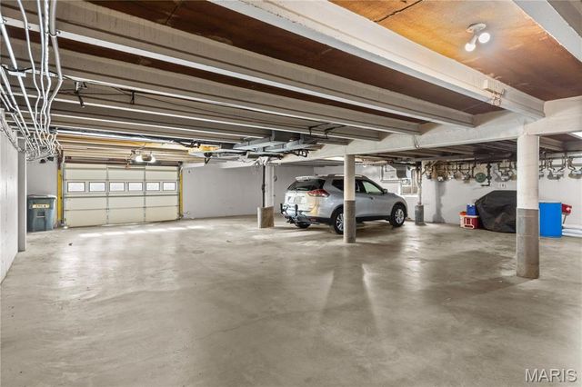 4 Delcrest Court 104, University City, MO 63124