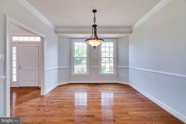 1936 LORD FAIRFAX RD, Vienna, VA 22182