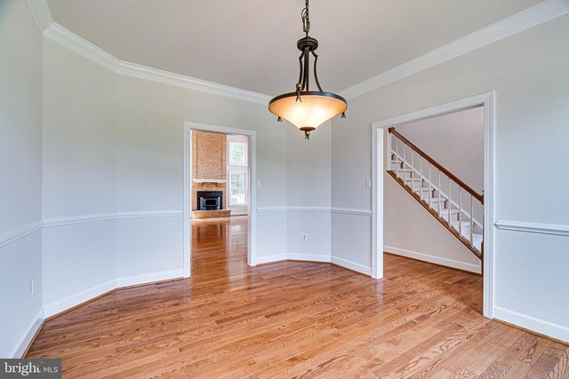 1936 LORD FAIRFAX RD, Vienna, VA 22182