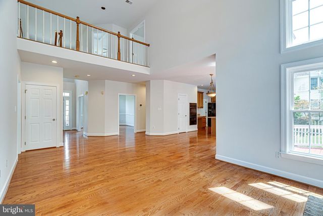 1936 LORD FAIRFAX RD, Vienna, VA 22182