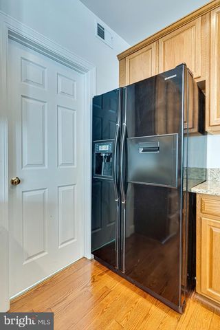 1936 LORD FAIRFAX RD, Vienna, VA 22182