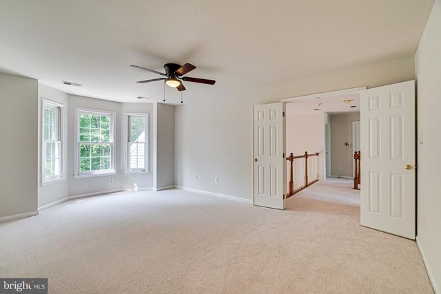 1936 LORD FAIRFAX RD, Vienna, VA 22182