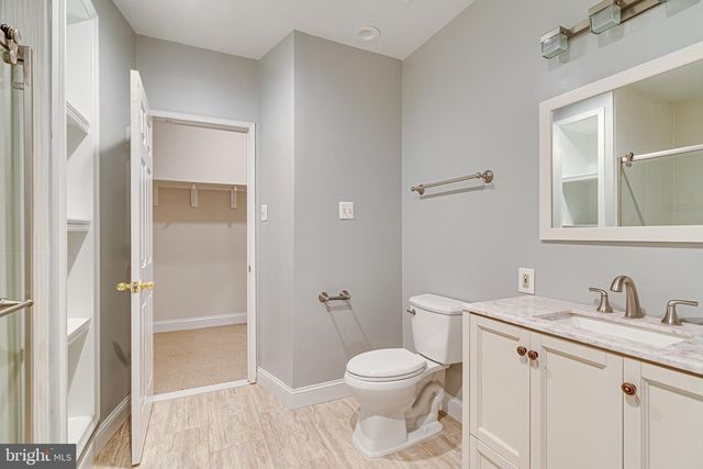 1936 LORD FAIRFAX RD, Vienna, VA 22182