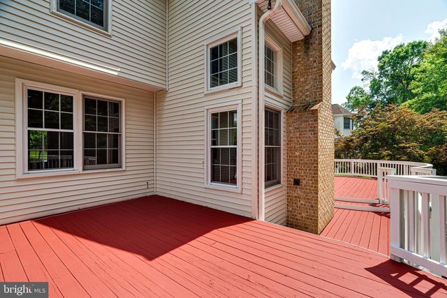 1936 LORD FAIRFAX RD, Vienna, VA 22182