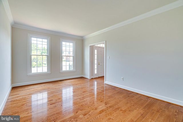 1936 LORD FAIRFAX RD, Vienna, VA 22182