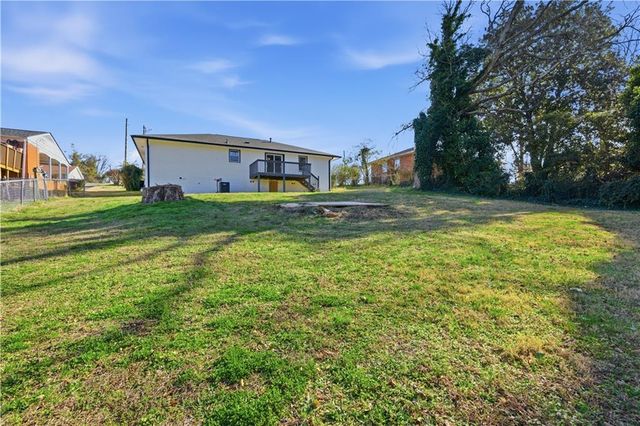 15 Baker Street, Cartersville, GA 30120