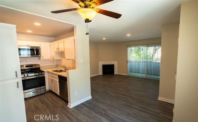 4406 Cahuenga Boulevard 209, Toluca Lake (los Angeles), CA 91602