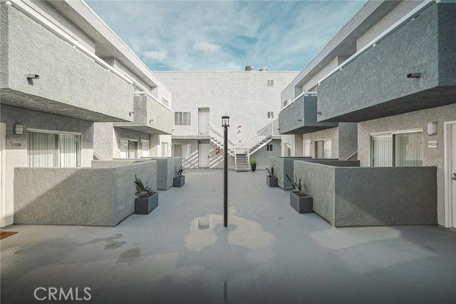 4406 Cahuenga Boulevard 209, Toluca Lake (los Angeles), CA 91602