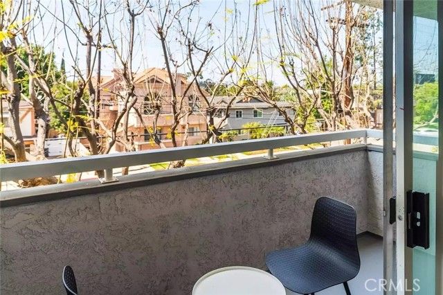 4406 Cahuenga Boulevard 209, Toluca Lake (los Angeles), CA 91602