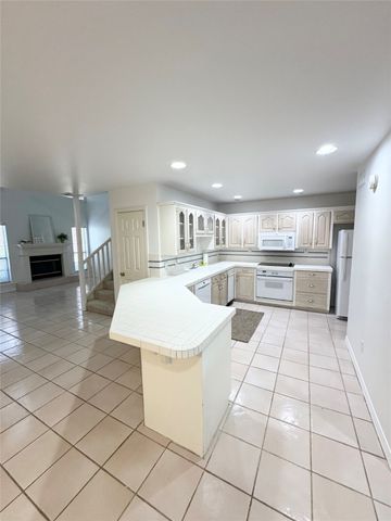 17 Meadow Creek, Bossier City, LA 71111