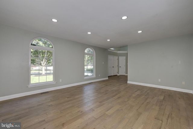 16 ARMITAGE CT, Sewell, NJ 08080