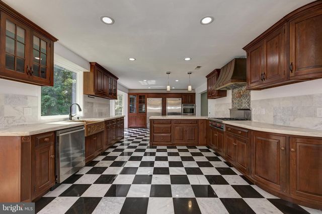 16 ARMITAGE CT, Sewell, NJ 08080