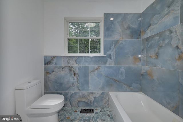 16 ARMITAGE CT, Sewell, NJ 08080