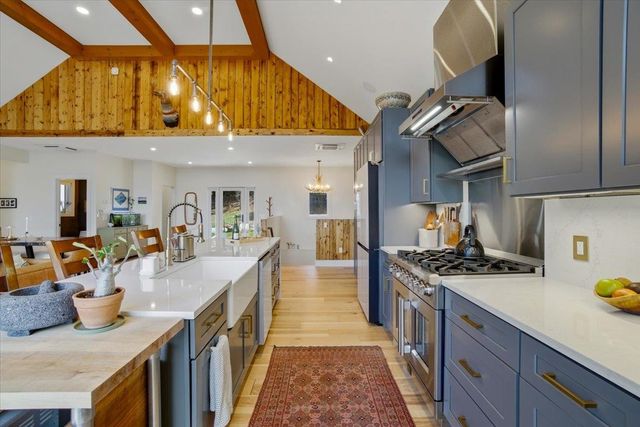 545 Stagecoach Lane, Waterbury, VT 05677