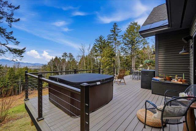 545 Stagecoach Lane, Waterbury, VT 05677