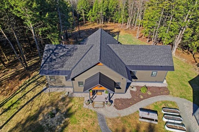 545 Stagecoach Lane, Waterbury, VT 05677