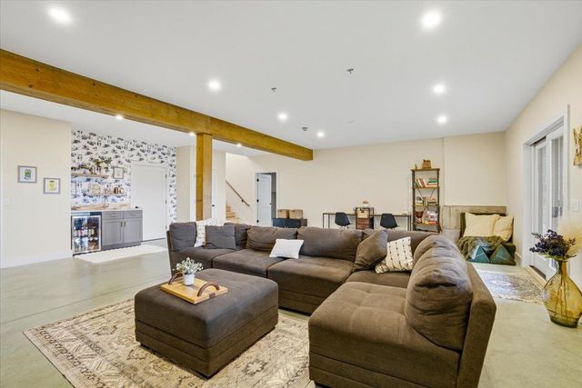 545 Stagecoach Lane, Waterbury, VT 05677