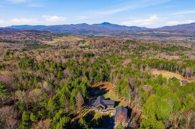 545 Stagecoach Lane, Waterbury, VT 05677