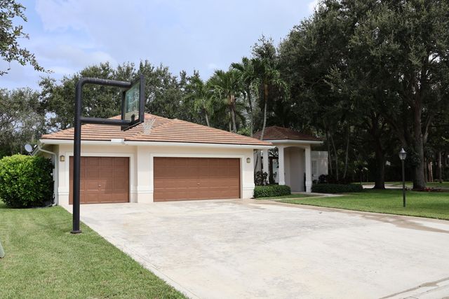 5705 NW 100th Terrace, Coral Springs, FL 33076