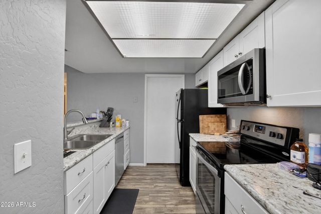 2019 W LEMON TREE Place 1160, Chandler, AZ 85224