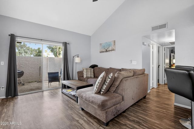 2019 W LEMON TREE Place 1160, Chandler, AZ 85224