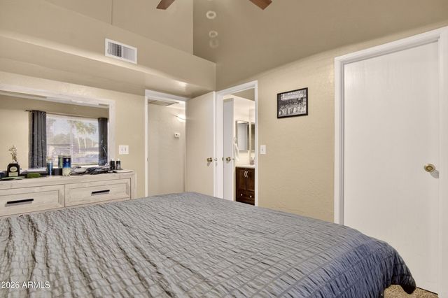 2019 W LEMON TREE Place 1160, Chandler, AZ 85224