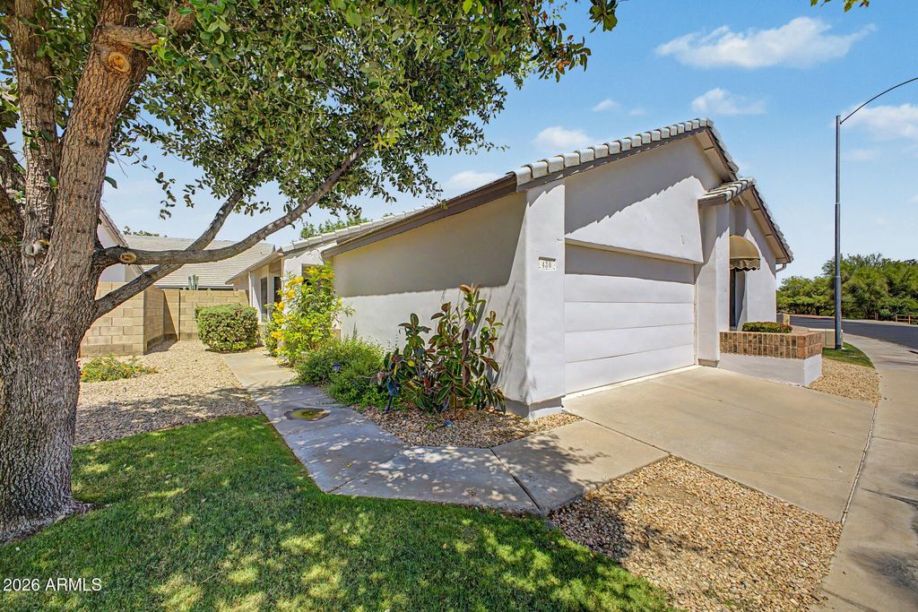 430 W TIERRA BUENA Lane, Phoenix, AZ 85023 — exterior