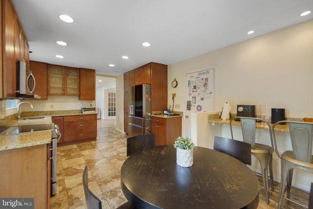 17205 SANDY KNOLL DR, Olney, MD 20832