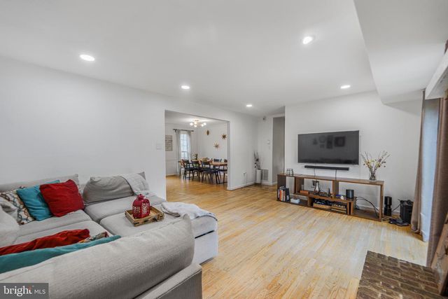 17205 SANDY KNOLL DR, Olney, MD 20832