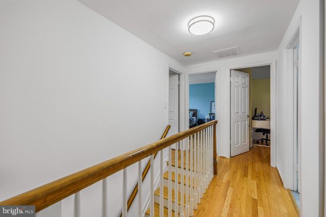 17205 SANDY KNOLL DR, Olney, MD 20832
