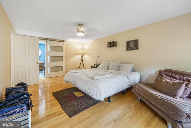 17205 SANDY KNOLL DR, Olney, MD 20832