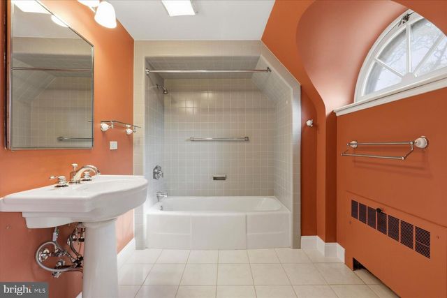 500 TELNER ST, Philadelphia, PA 19118
