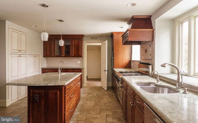 500 TELNER ST, Philadelphia, PA 19118