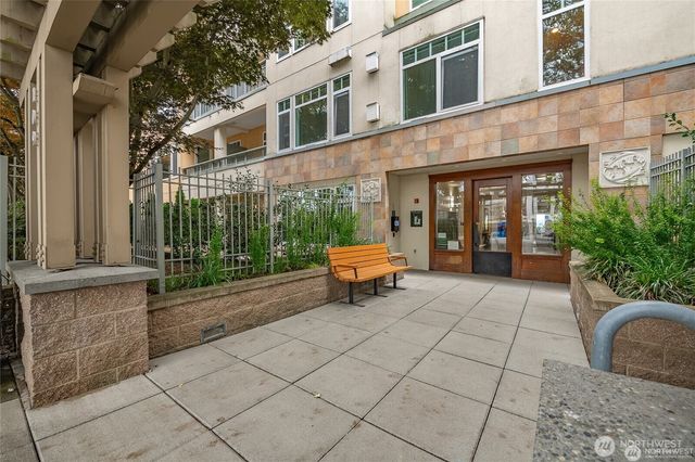 109 2nd Street S #423, Kirkland, WA 98033