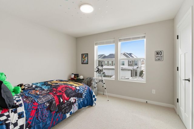 17922 Genoa Drive, Lakeville, MN 55024