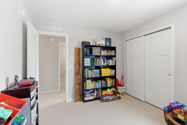 17922 Genoa Drive, Lakeville, MN 55024