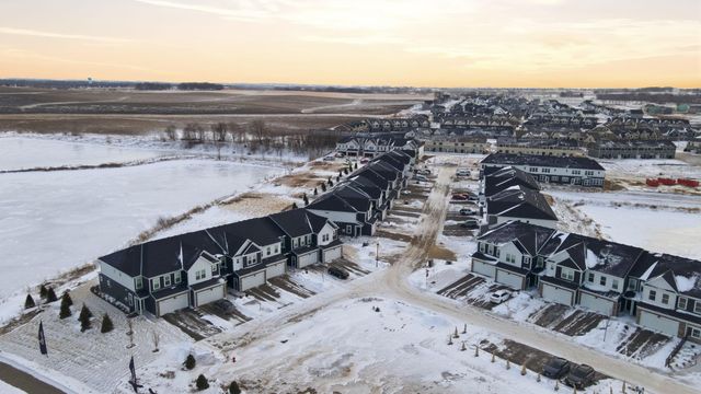 17922 Genoa Drive, Lakeville, MN 55024