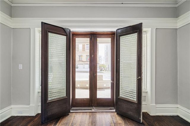 1110 E Armour Boulevard 2, Kansas City, MO 64109